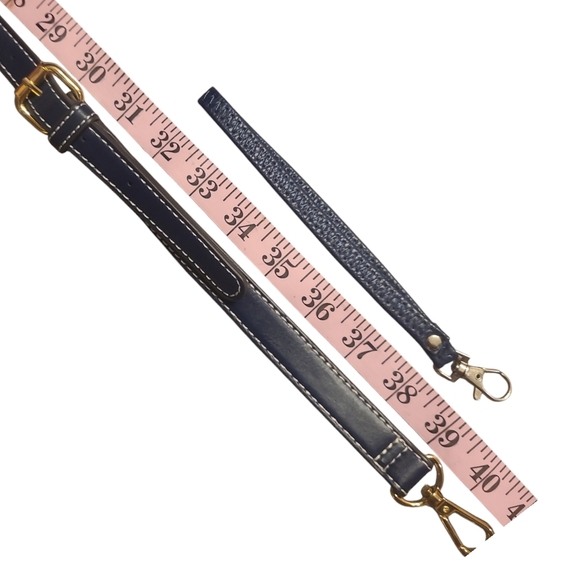 Purse straps NWT Crossbody and wristlet straps - Picture 4 of 7